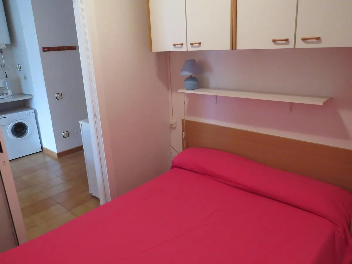 Avda. Montserrat Lägenhet Rosas